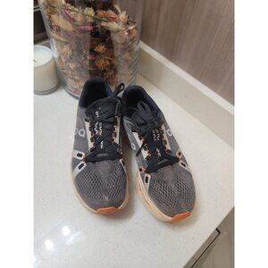 On Cloud Eclipse Running Shoes Sneakers Women's Size 7 Walking